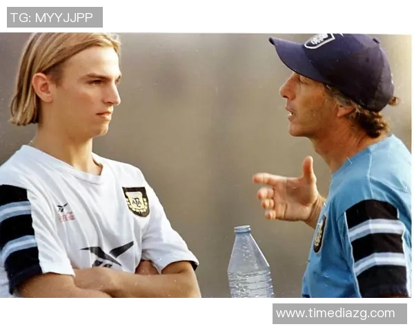 足球明星因压力掉头发的真实记录视频曝光引发网友热议与关注